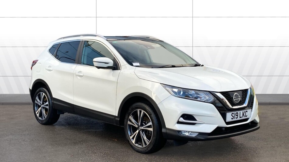 Nissan Qashqai 1.2 DiG-T N-Connecta 5dr Petrol Hatchback